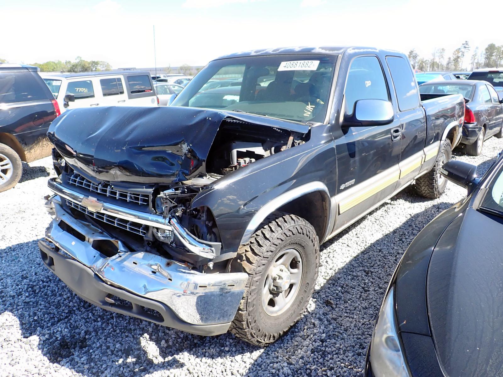 Photo 2 from auction – 2001 CHEVROLET SILVERADO with VIN 2GCEK19T711397599