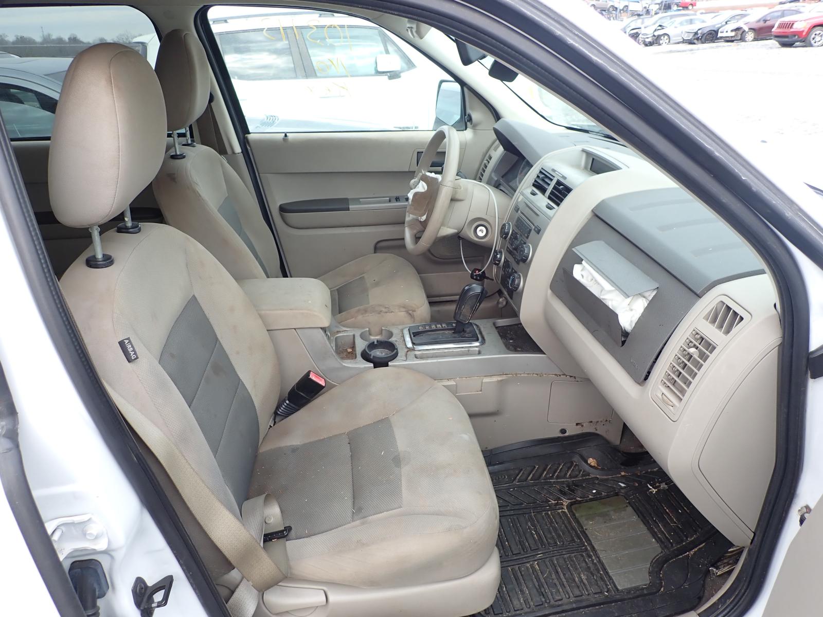 Photo 5 from auction – 2008 FORD ESCAPE XLT with VIN 1FMCU03108KB76662