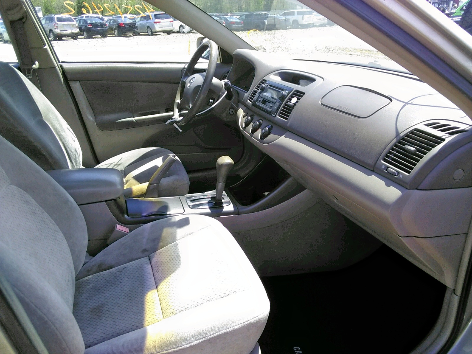 Photo 5 from auction – 2003 TOYOTA CAMRY LE with VIN 4T1BE32K53U768365