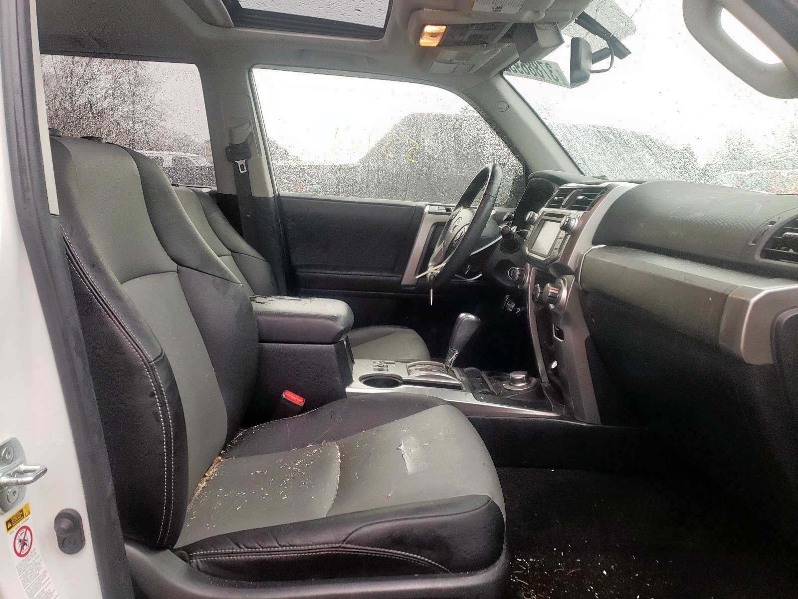 Photo 5 from auction – 2017 TOYOTA 4RUNNER SR with VIN JTEBU5JR0H5429446