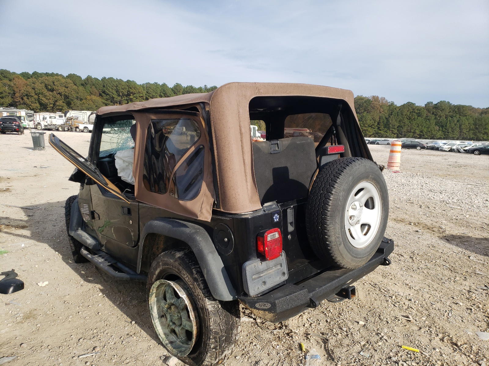 Photo 3 from auction – 2006 JEEP WRANGLER with VIN 1J4FA39S16P711472