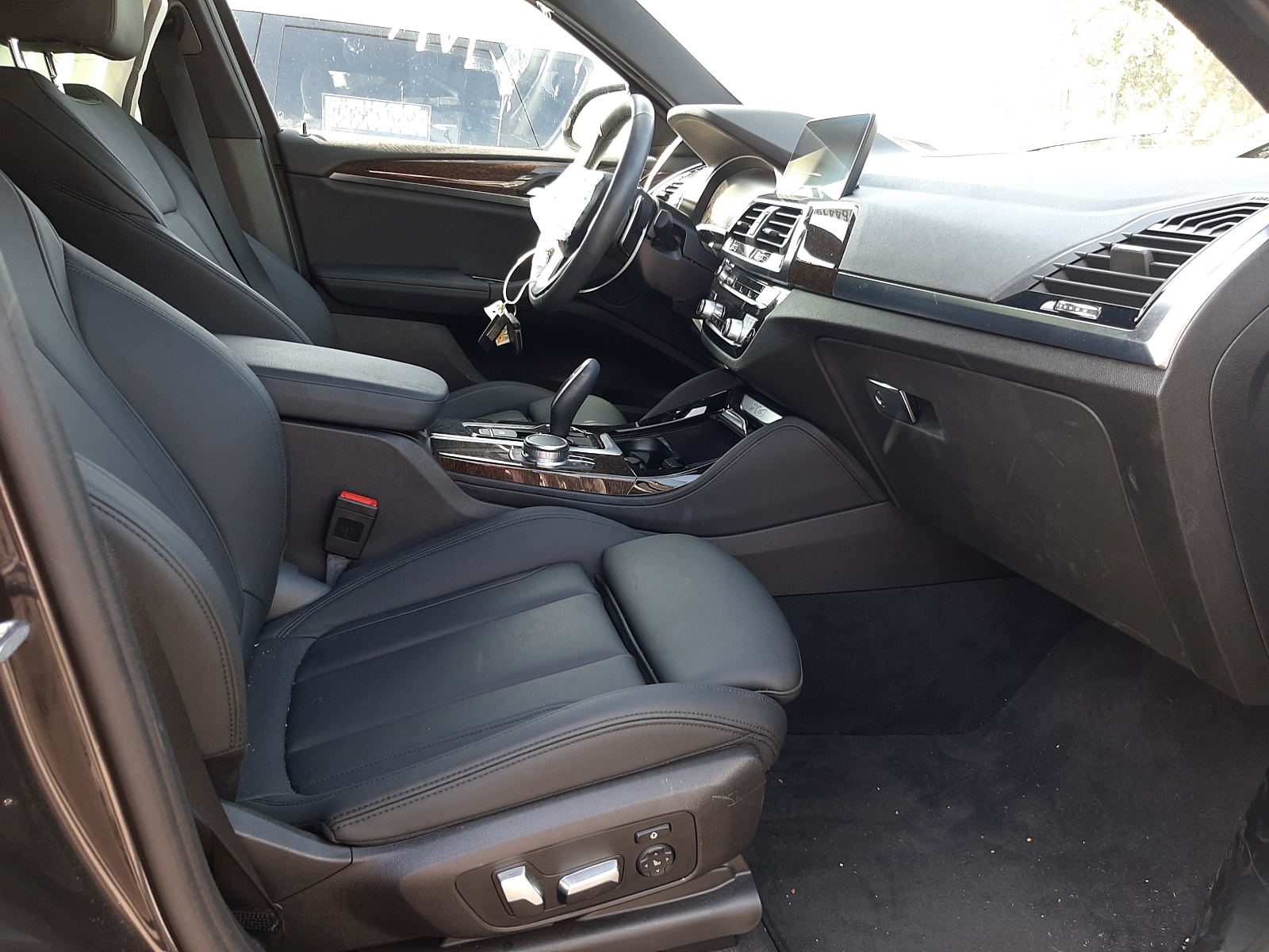 Photo 5 from auction – 2020 BMW X4 XDRIVE3 with VIN 5UX2V1C09L9B53649