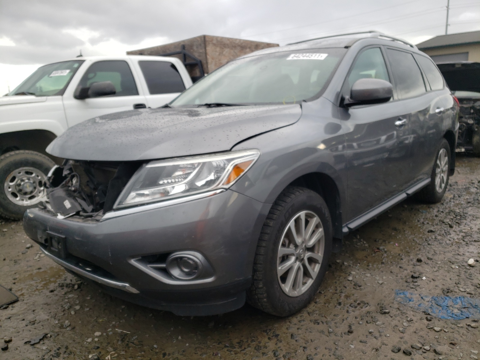 Photo 2 from auction – 2016 NISSAN PATHFINDER with VIN 5N1AR2MM4GC659318