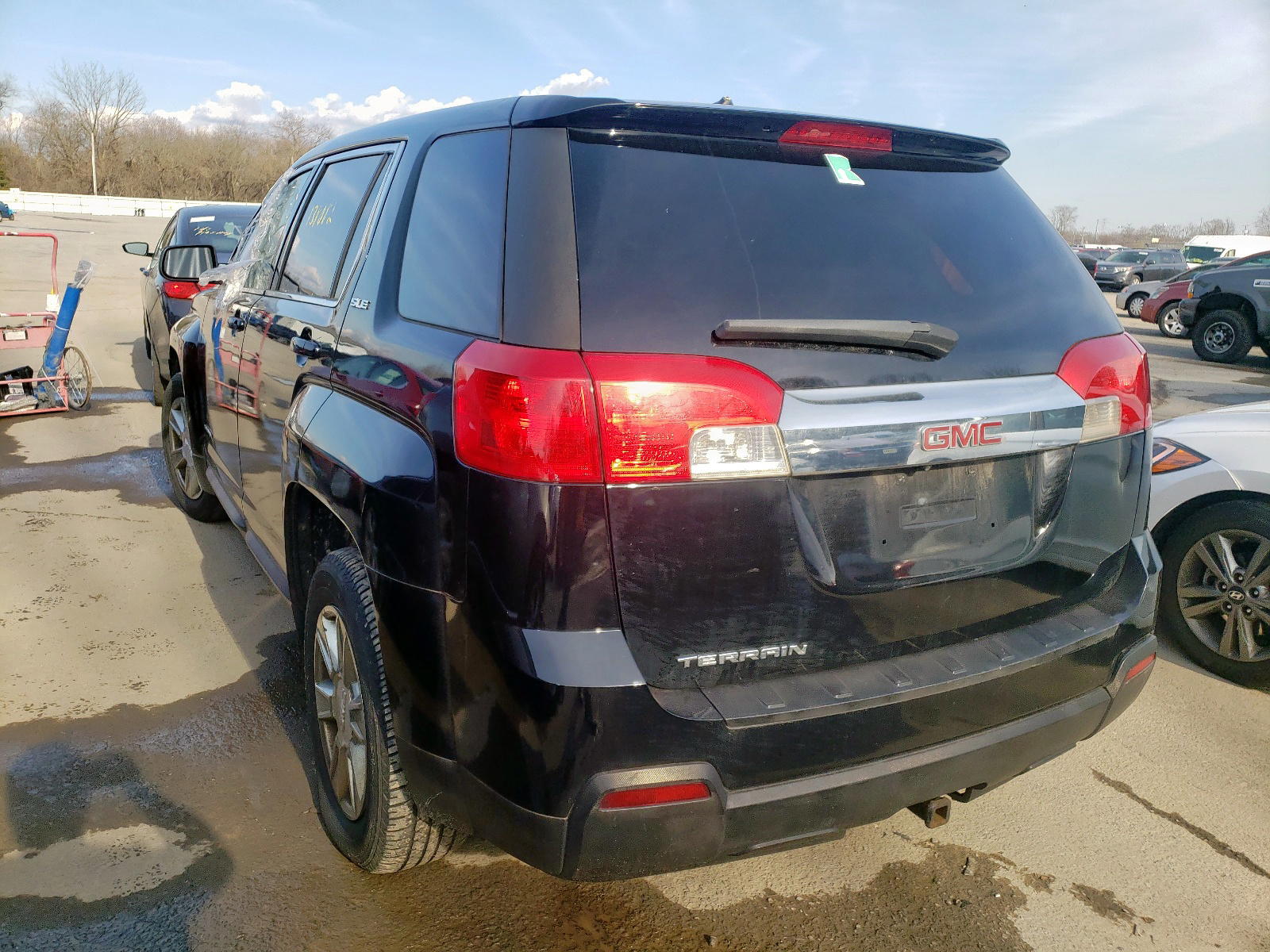 Photo 3 from auction – 2011 GMC TERRAIN SL with VIN 2CTALMEC0B6424492