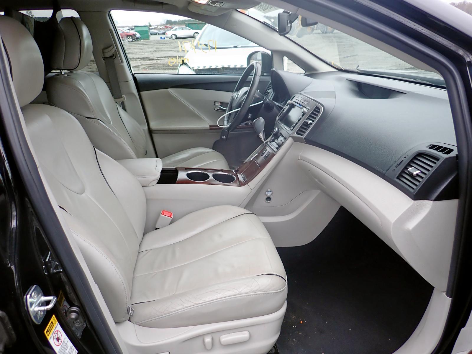 Photo 5 from auction – 2011 TOYOTA VENZA with VIN 4T3ZK3BBXBU038223