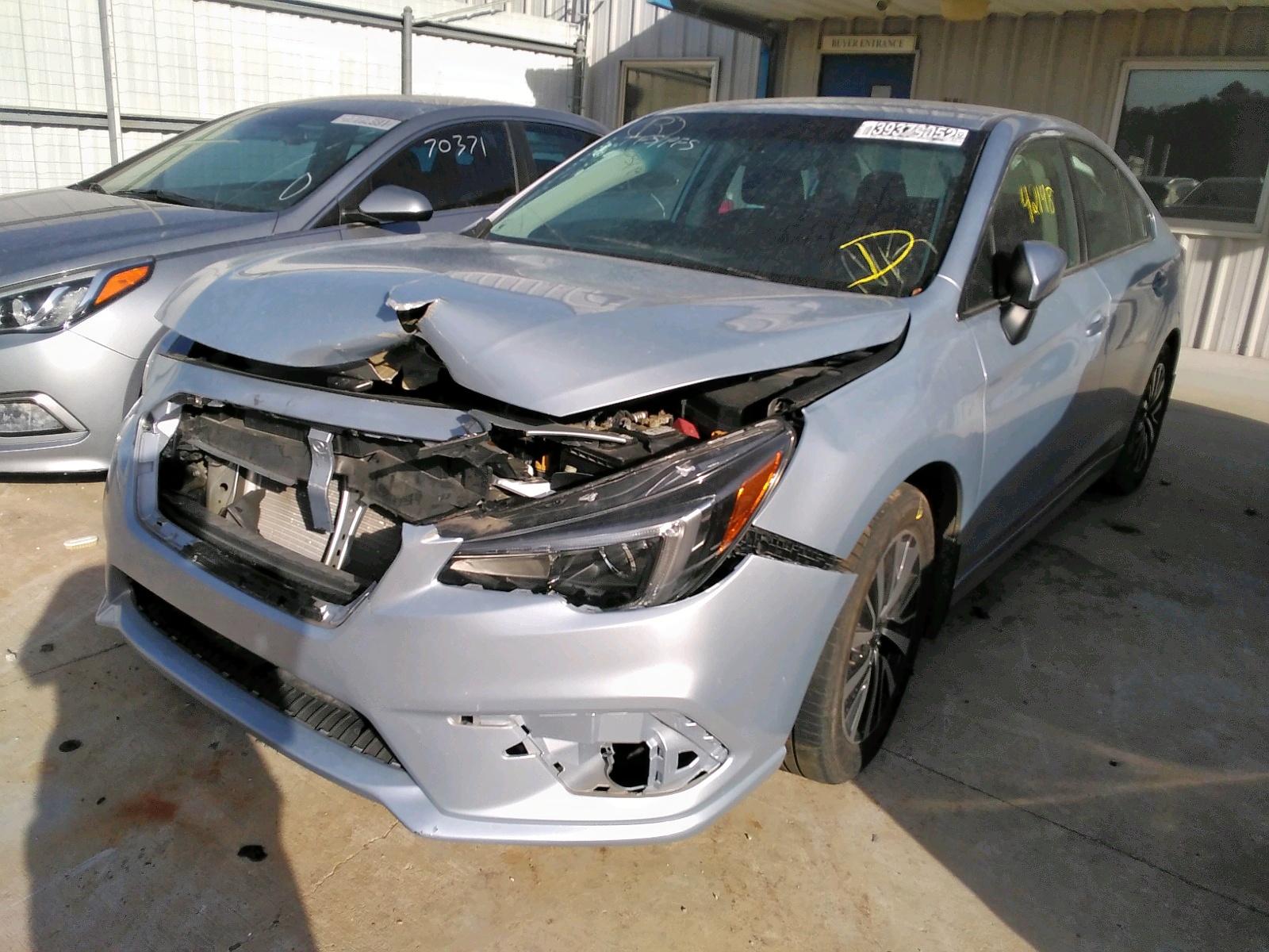 Photo 2 from auction – 2018 SUBARU LEGACY 2.5 with VIN 4S3BNAC64J3005962