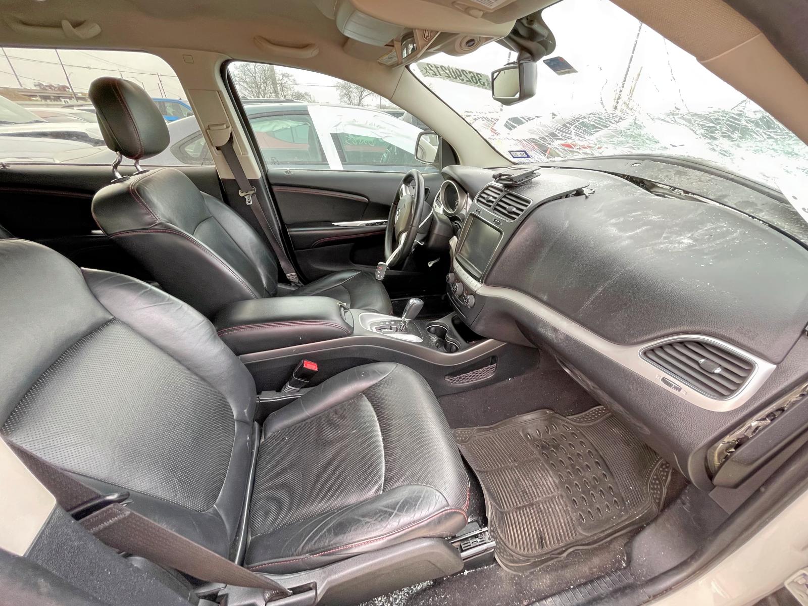 Photo 5 from auction – 2017 DODGE JOURNEY GT with VIN 3C4PDDEG2HT616376