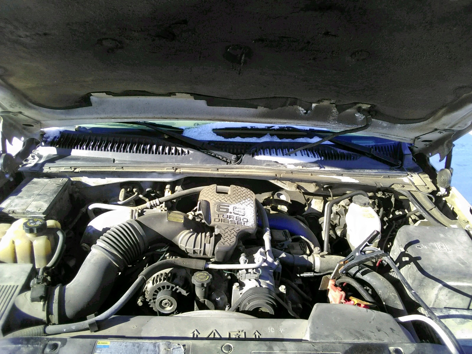 Photo 7 from auction – 2004 CHEVROLET SILVERADO with VIN 1GBJC39104E163916