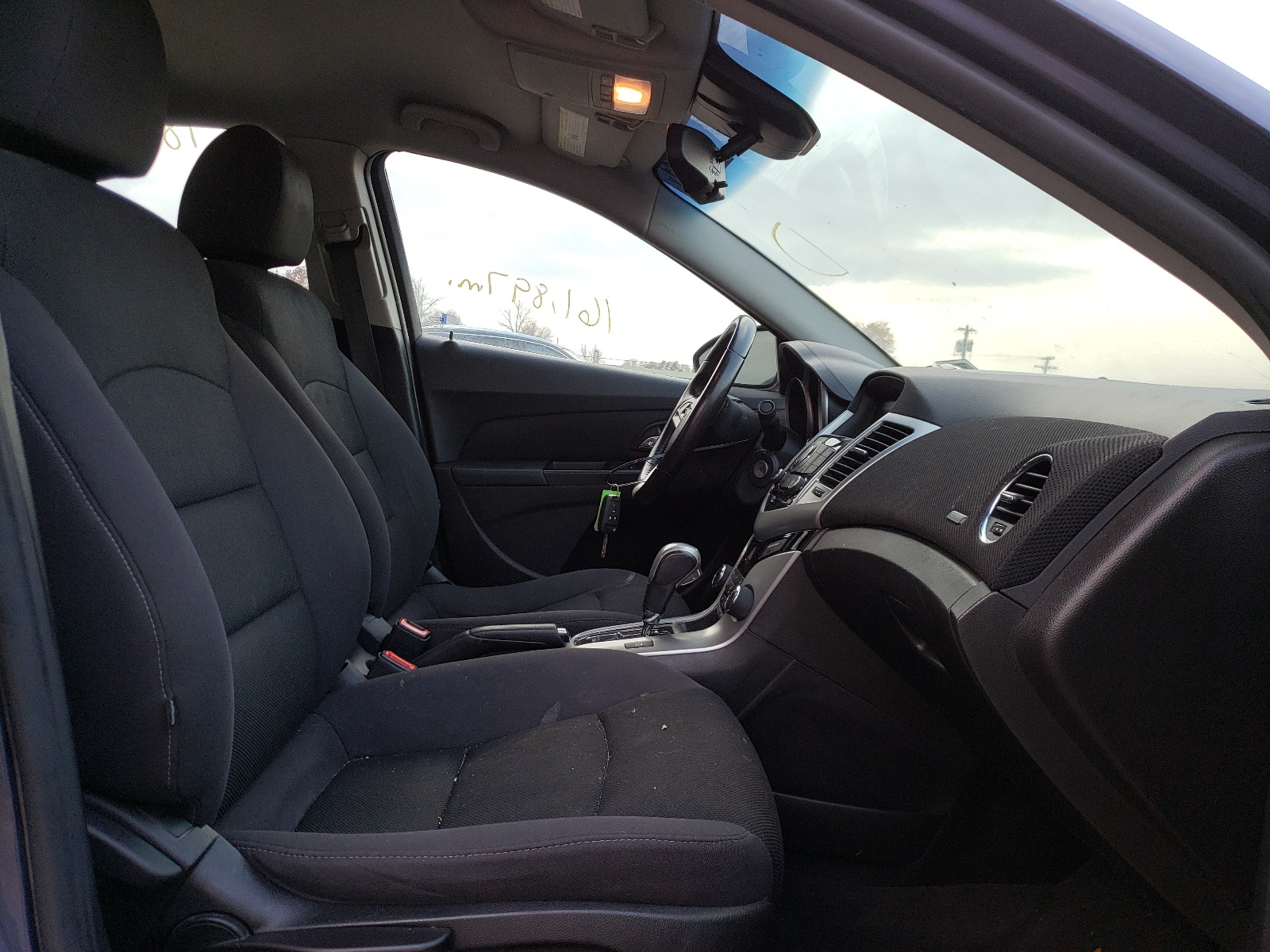 Photo 5 from auction – 2014 CHEVROLET CRUZE LT with VIN 1G1PC5SB1E7449499