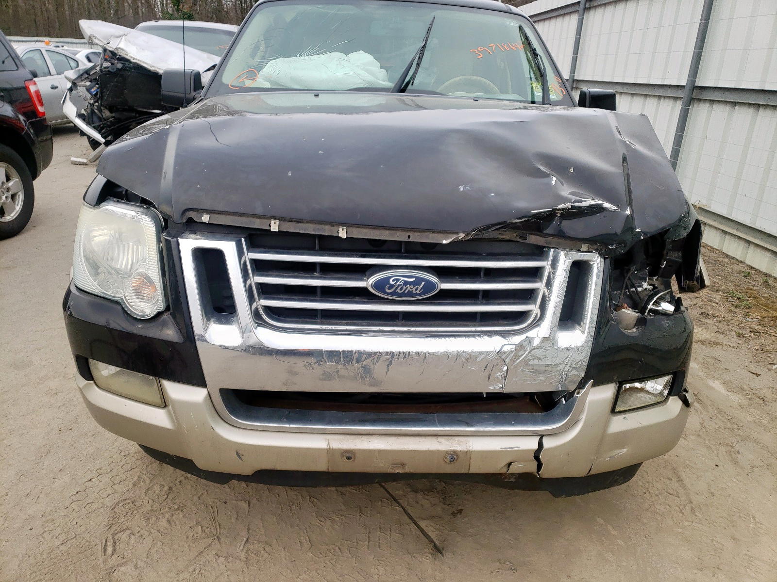 Photo 7 from auction – 2006 FORD EXPLORER E with VIN 1FMEU74E16UB39771
