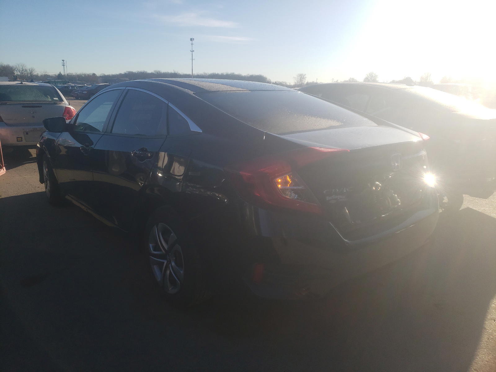 Photo 3 from auction – 2017 HONDA CIVIC LX with VIN 2HGFC2F58HH543718