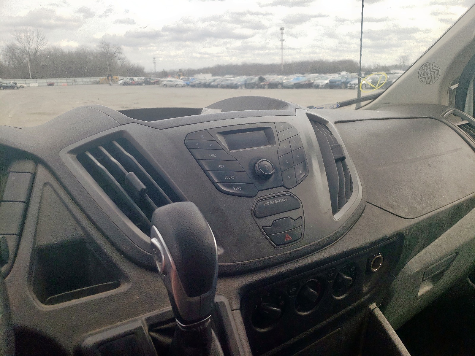 Photo 9 from auction – 2017 FORD TRANSIT T- with VIN 1FTYR1ZM7HKA74679