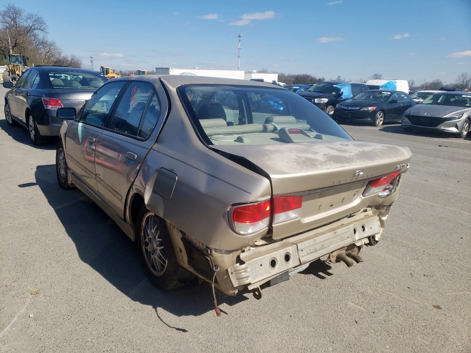 Photo 3 from auction – 2001 INFINITI G20 with VIN JNKCP11A51T404013