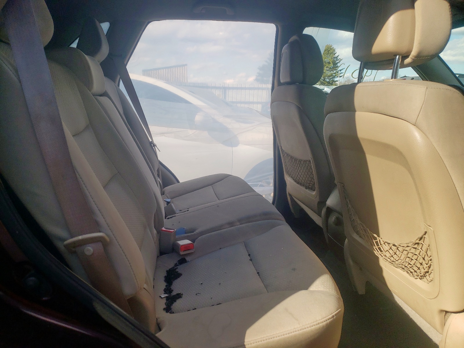 Photo 6 from auction – 2013 KIA SORENTO LX with VIN 5XYKT3A18DG325620