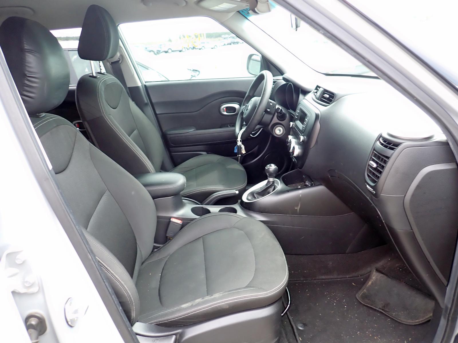 Photo 5 from auction – 2016 KIA SOUL with VIN KNDJN2A20G7876182