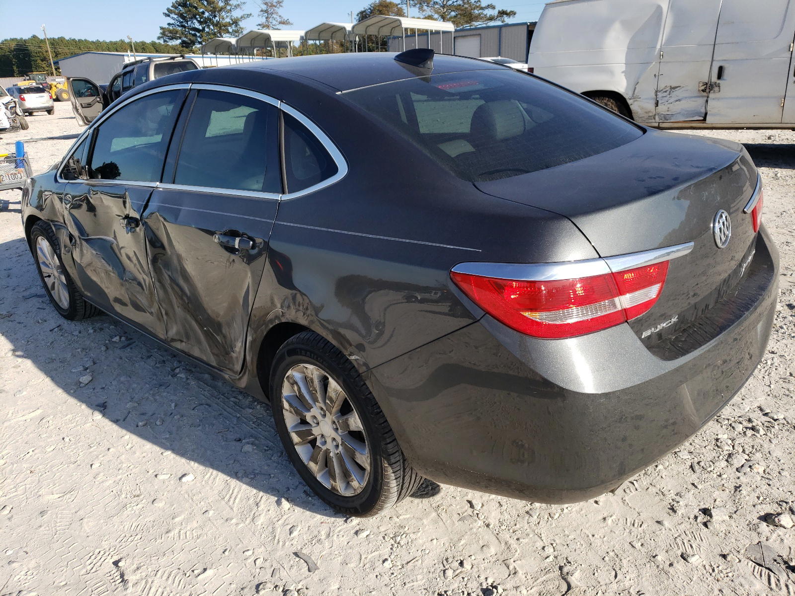 Photo 3 from auction – 2016 BUICK VERANO with VIN 1G4PP5SK2G4154889