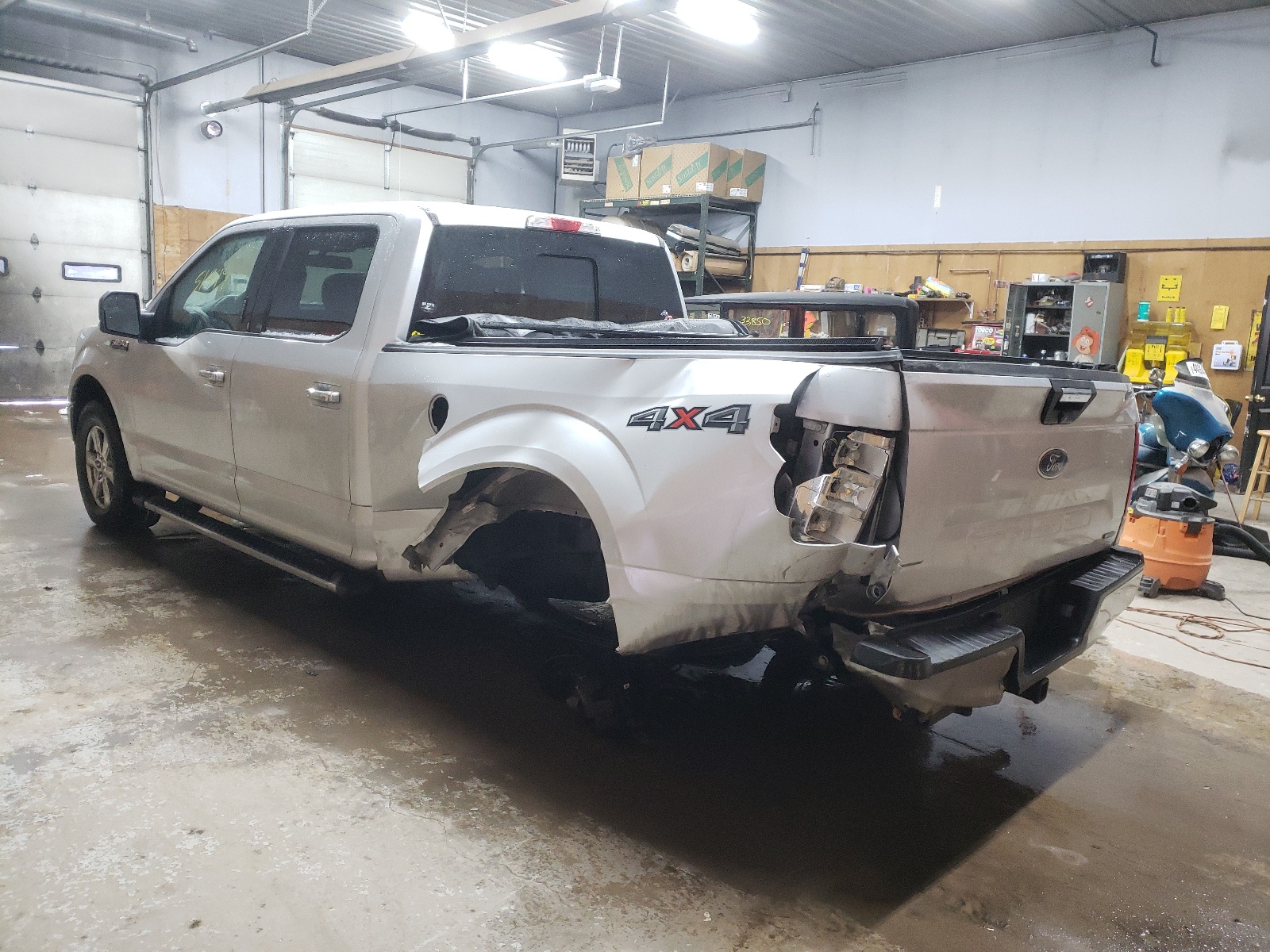 Photo 3 from auction – 2019 FORD F150 SUPER with VIN 1FTFW1E43KFC25541