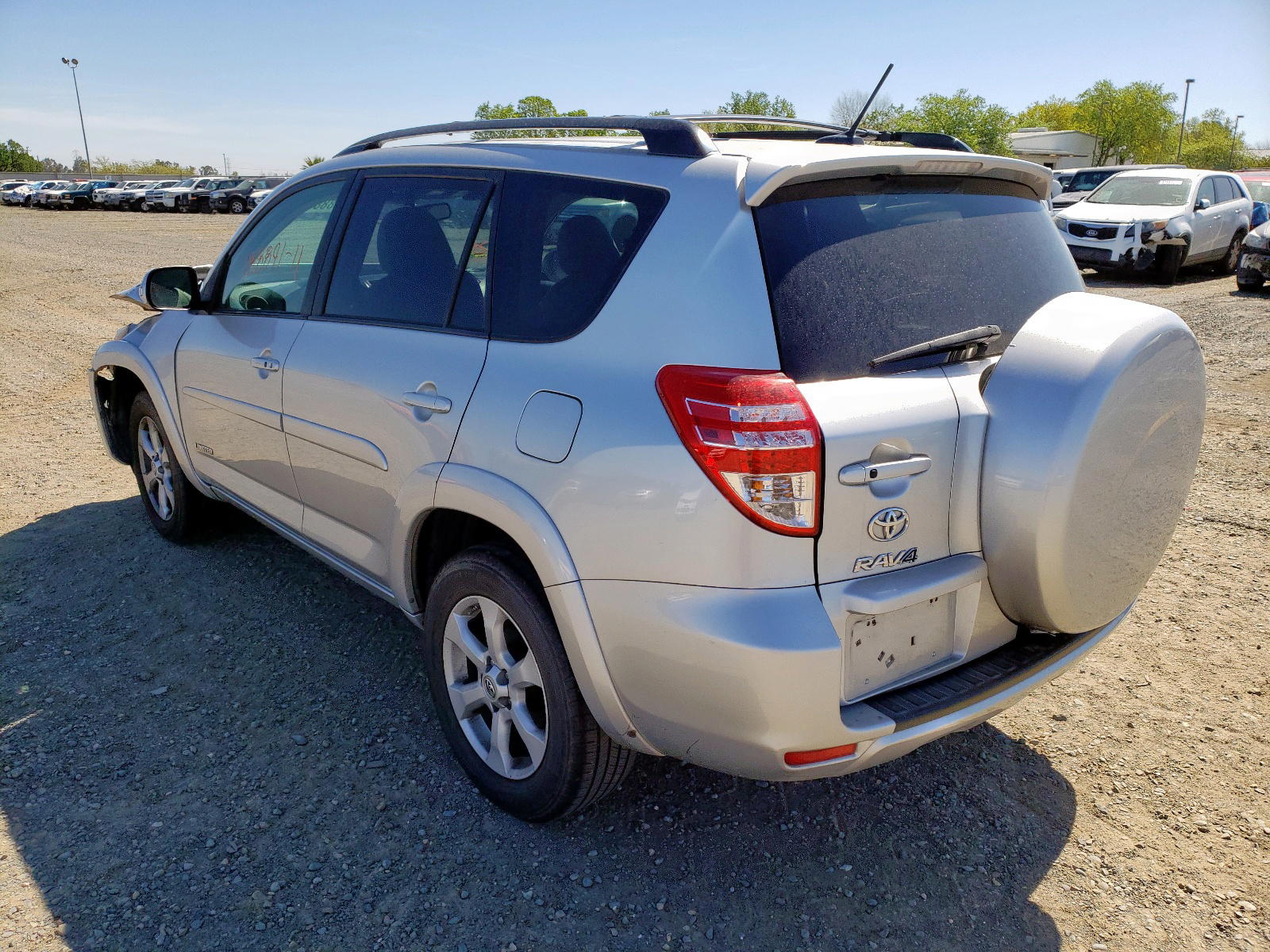 Photo 3 from auction – 2011 TOYOTA RAV4 LIMIT with VIN 2T3YK4DV4BW010250