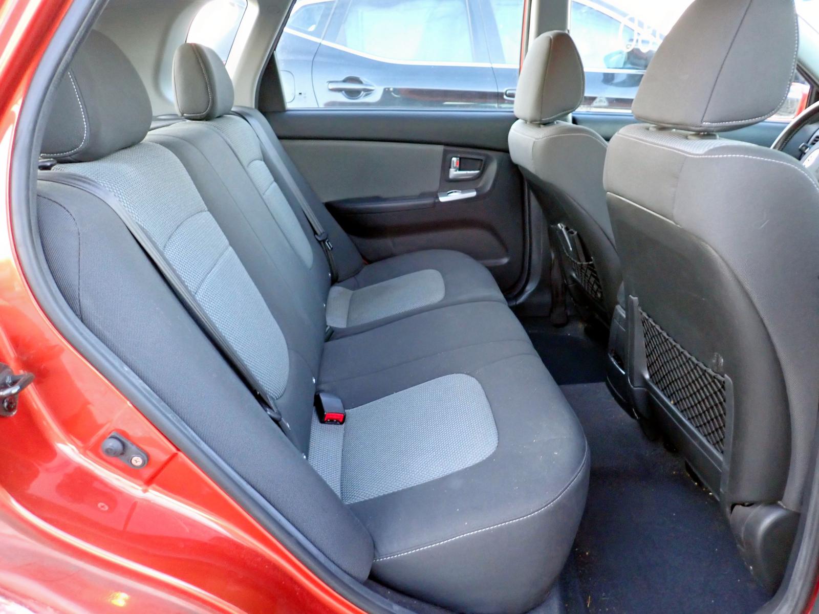 Photo 6 from auction – 2007 KIA SPECTRA5 S with VIN KNAFE161175001878