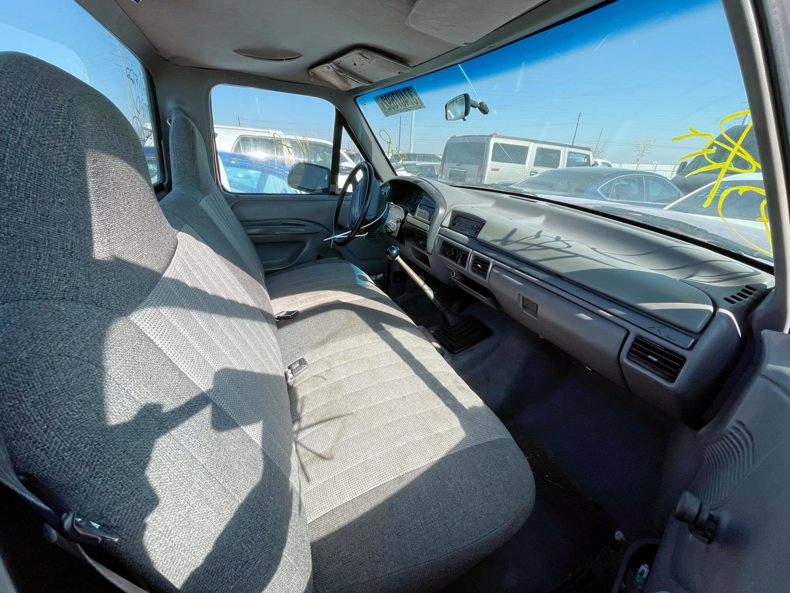Photo 5 from auction – 1995 FORD F150 with VIN 1FTDF15Y6SLB94474