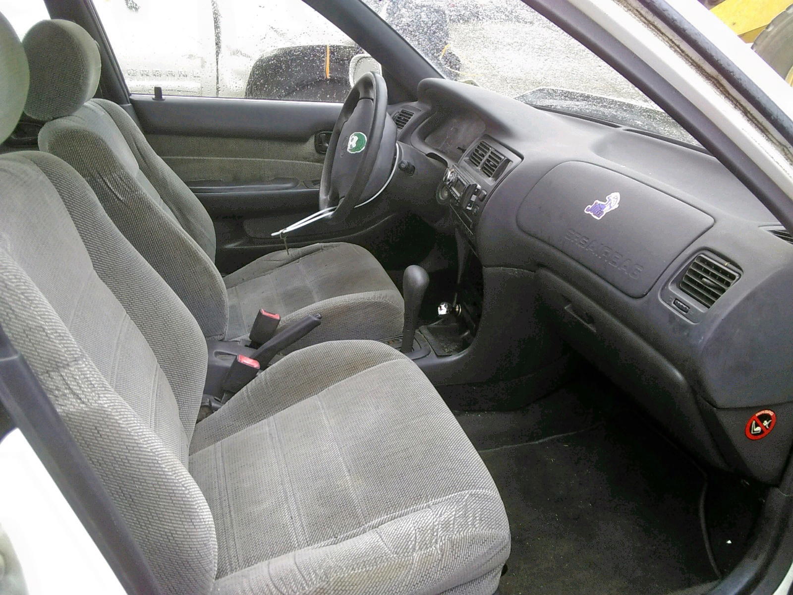Photo 5 from auction – 1996 TOYOTA COROLLA DX with VIN 2T1BB02E2TC141593