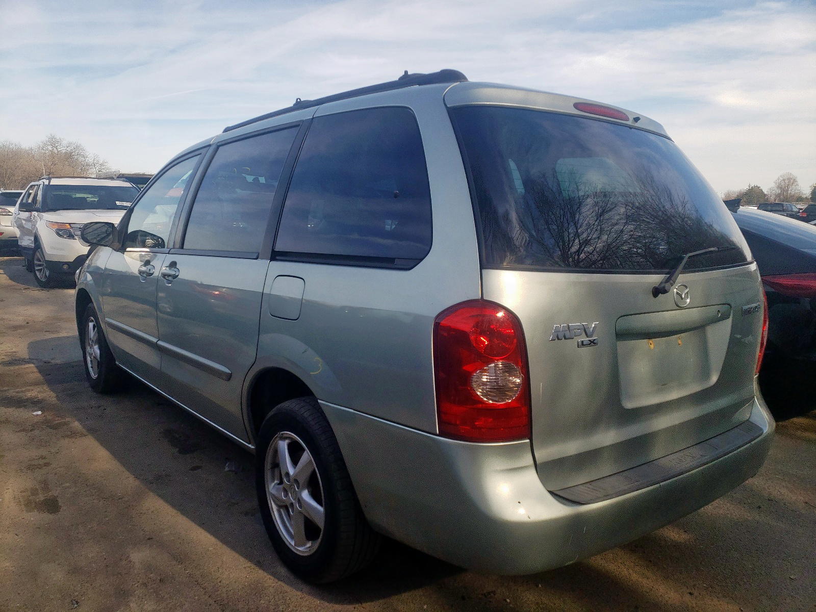 Photo 3 from auction – 2003 MAZDA MPV WAGON with VIN JM3LW28A730358714