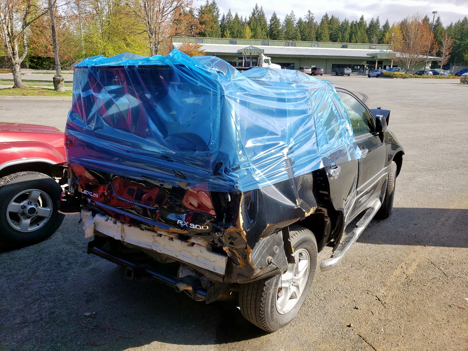 Photo 4 from auction – 2000 LEXUS RX 300 with VIN JT6HF10UXY0114553