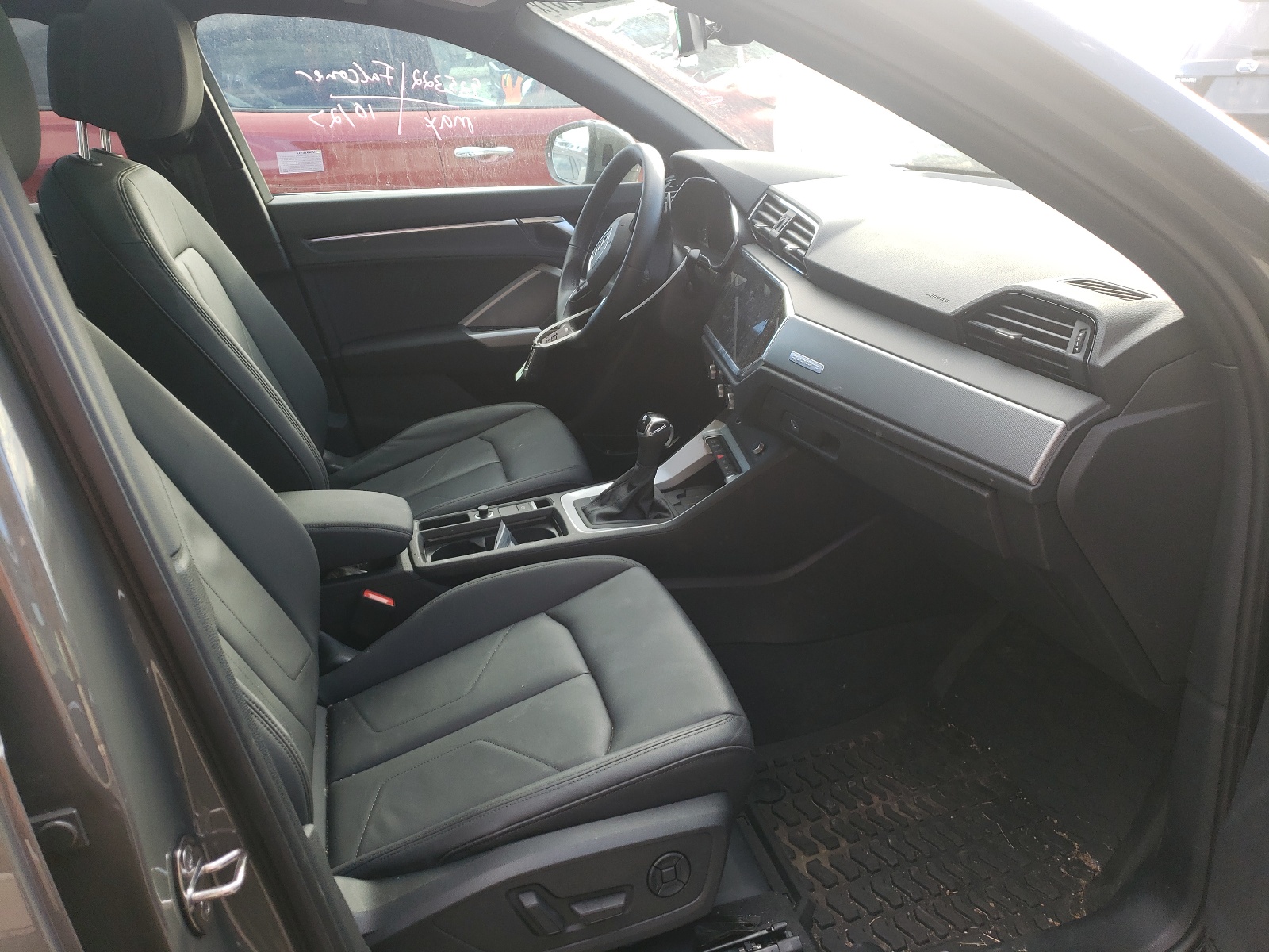 Photo 5 from auction – 2021 AUDI Q3 PREMIUM with VIN WA1EECF36M1022699