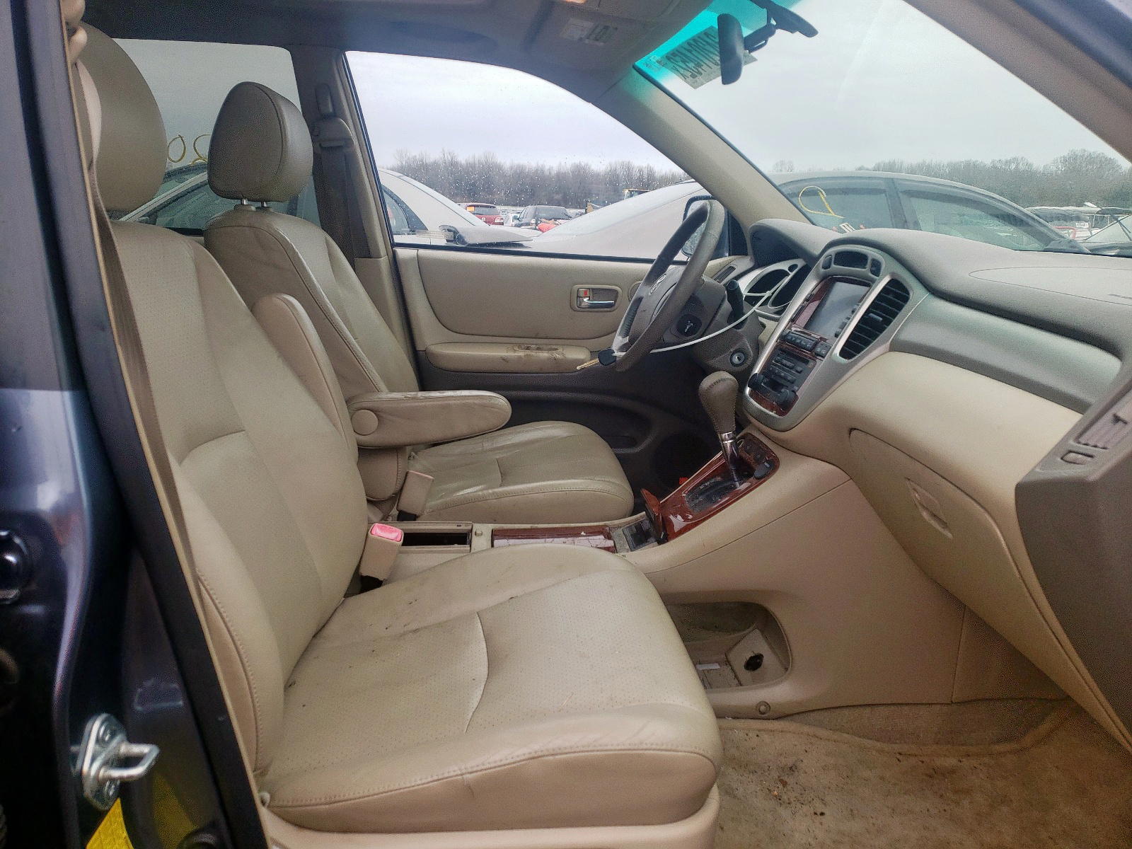 Photo 5 from auction – 2006 TOYOTA HIGHLANDER with VIN JTEEW21A560014780