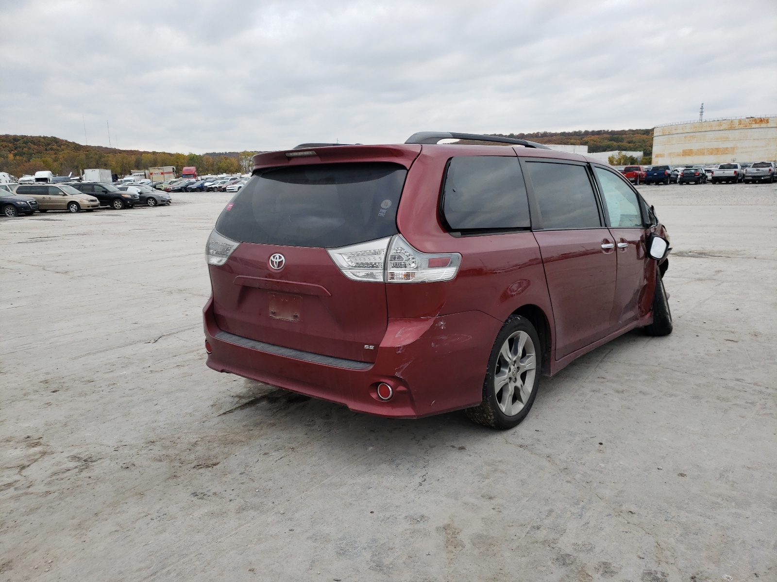 Photo 4 from auction – 2013 TOYOTA SIENNA SPO with VIN 5TDXK3DC1DS302270