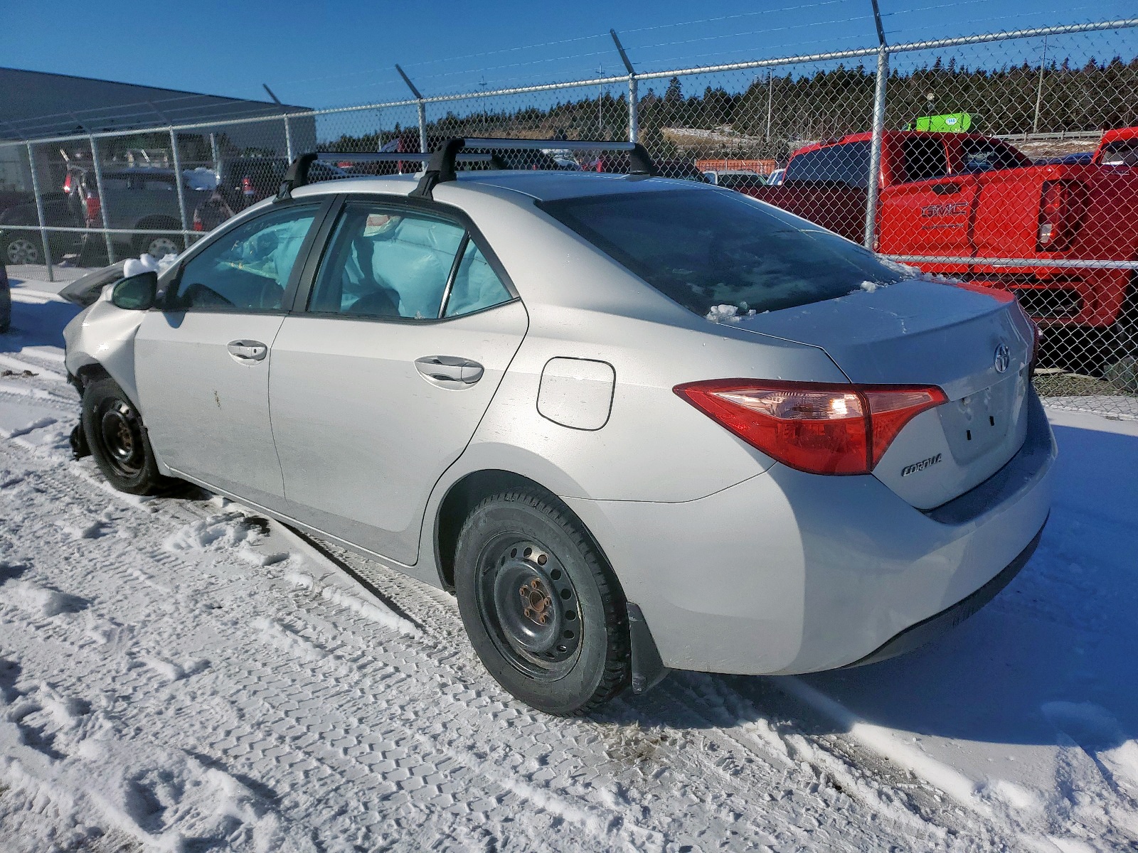 Photo 3 from auction – 2018 TOYOTA COROLLA L with VIN 2T1BURHE3JC074702