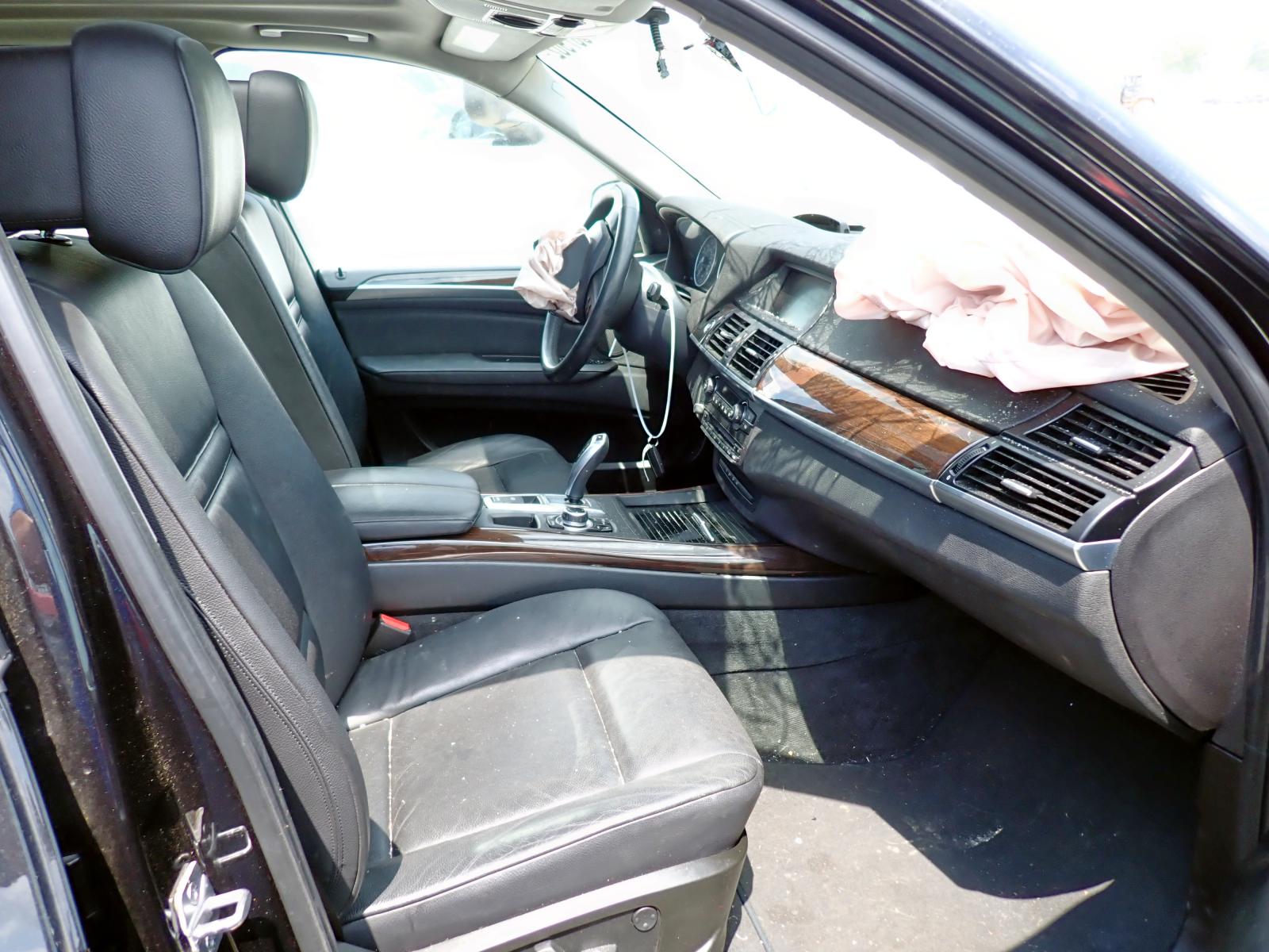 Photo 5 from auction – 2013 BMW X5 XDRIVE3 with VIN 5UXZV4C52D0E13794