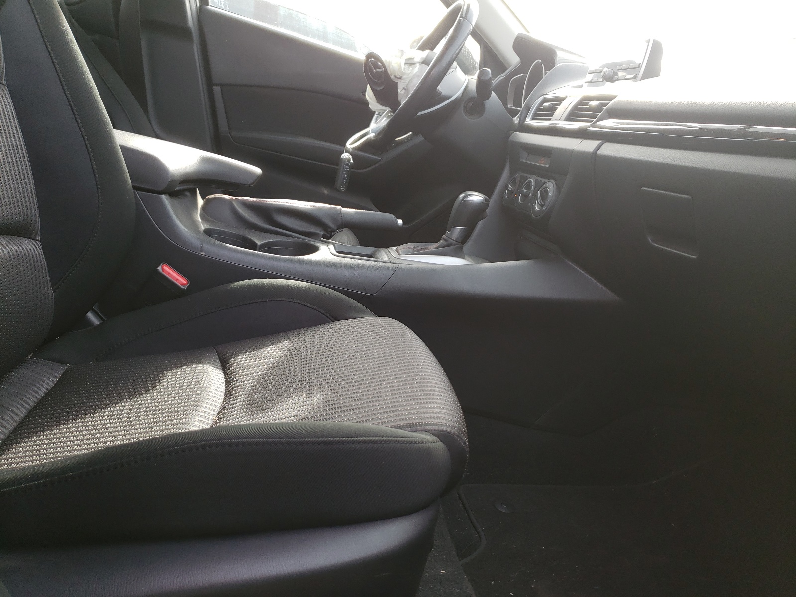 Zdjęcie 5 z aukcji – 2014 MAZDA 3 TOURING z VIN JM1BM1V75E1125084