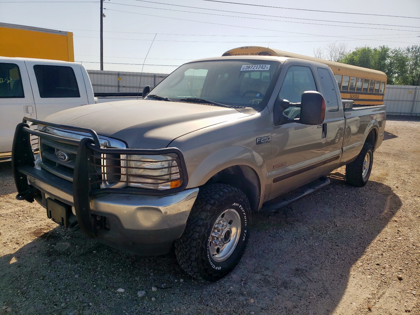 Photo 2 from auction – 2004 FORD F250 SUPER with VIN 1FTNX21P64EB77038