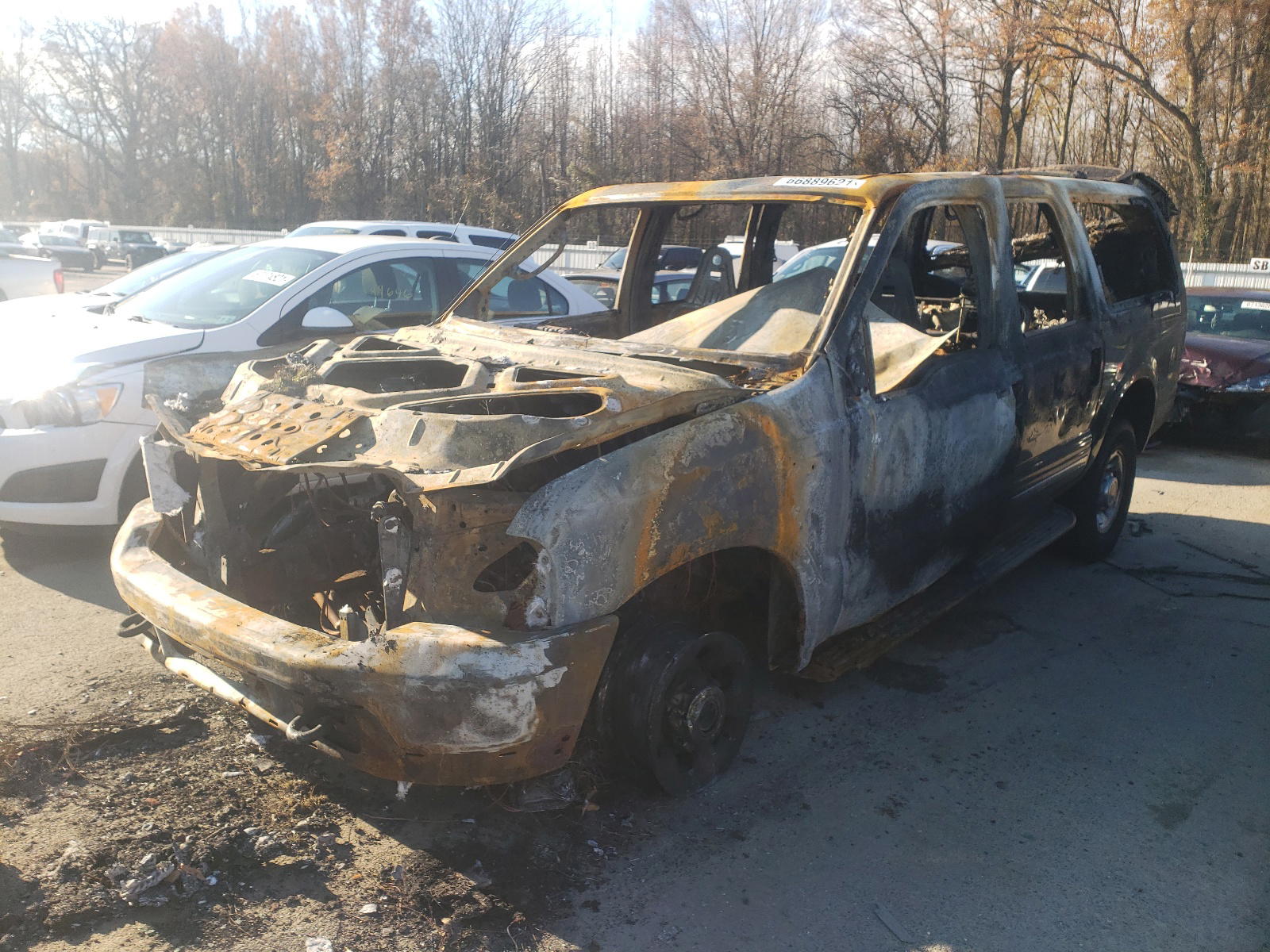 Photo 2 from auction – 2003 FORD EXCURSION with VIN 1FMSU43PX3ED40675