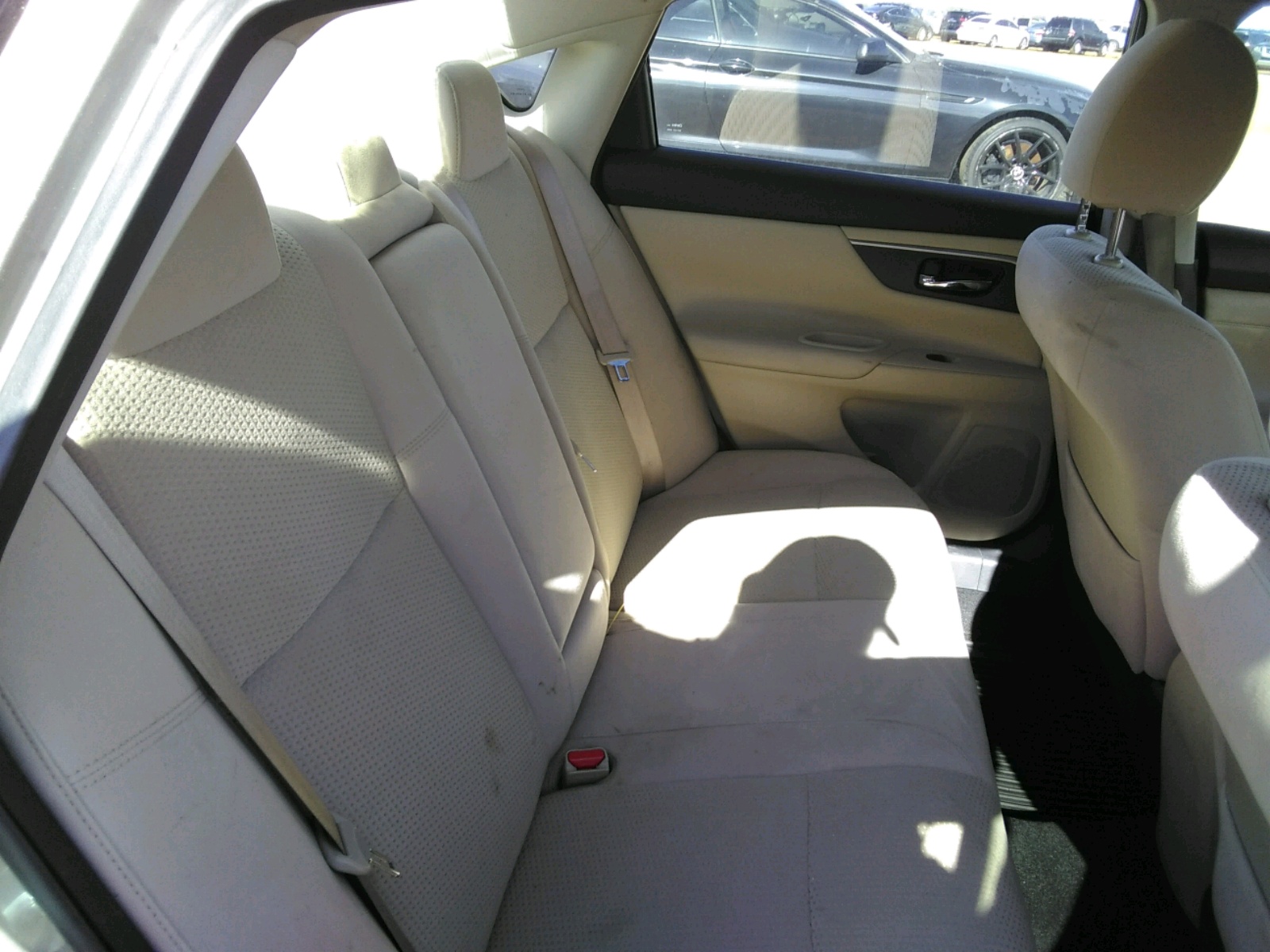 Photo 6 from auction – 2015 NISSAN ALTIMA 2.5 with VIN 1N4AL3AP4FN898774