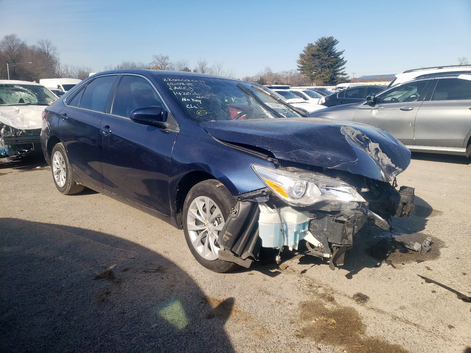 Photo 1 from auction – 2015 TOYOTA CAMRY LE with VIN 4T1BF1FK0FU965752