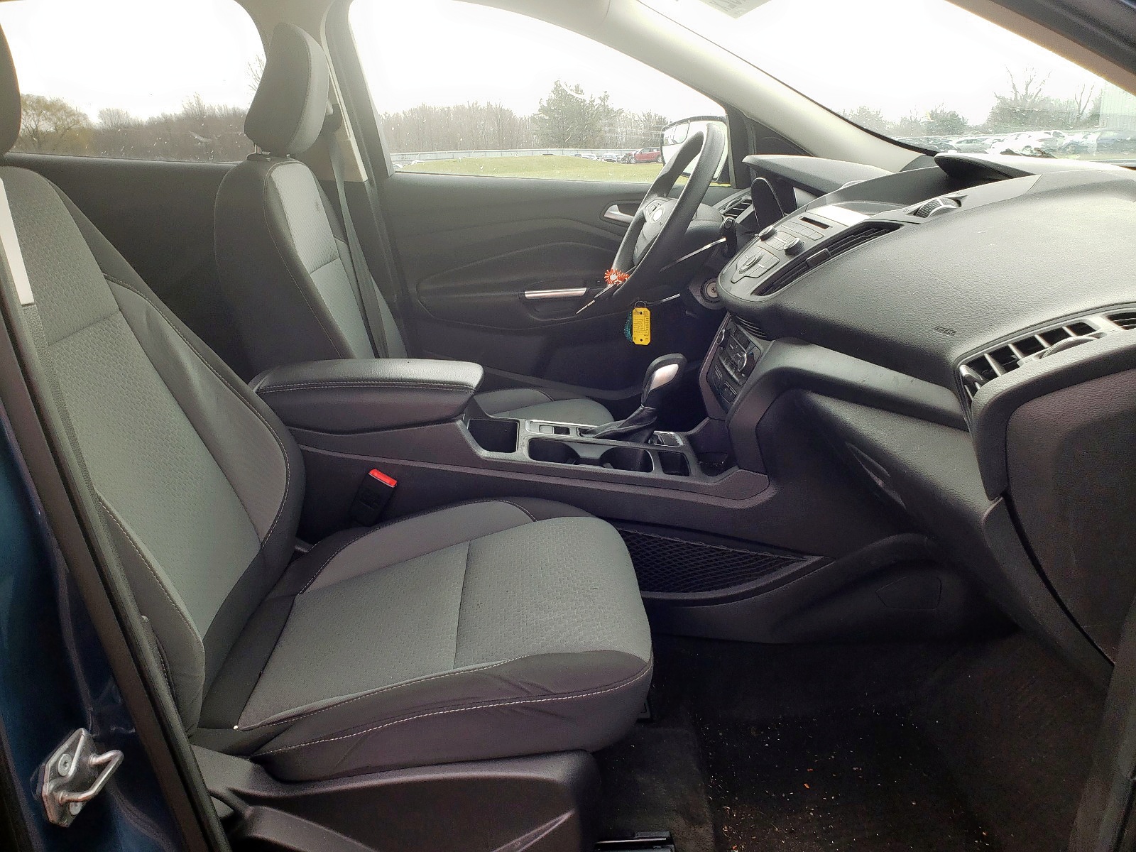 Photo 5 from auction – 2018 FORD ESCAPE SE with VIN 1FMCU9GD8JUC30082