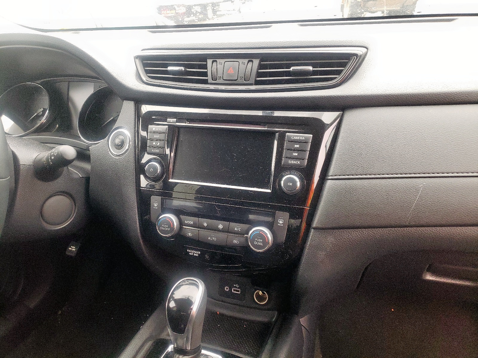 Photo 9 from auction – 2018 NISSAN ROGUE S with VIN KNMAT2MV1JP526238
