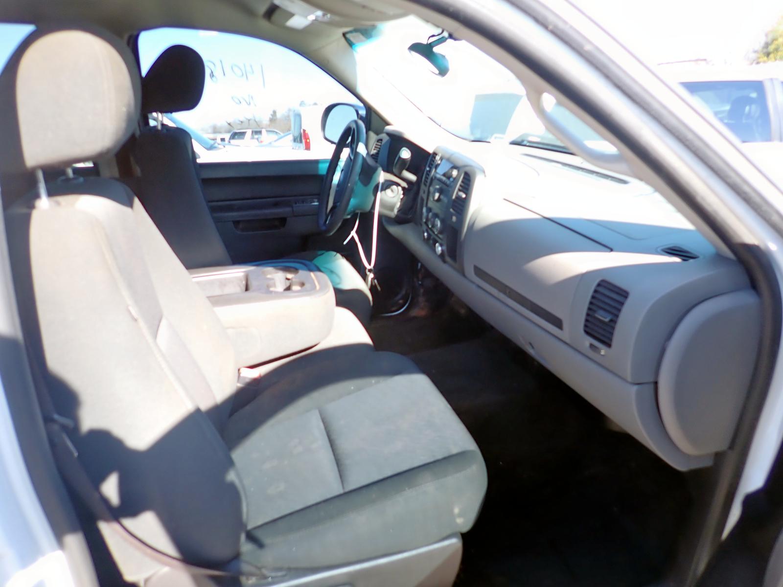 Photo 5 from auction – 2012 GMC SIERRA C15 with VIN 3GTP1UEA3CG230894