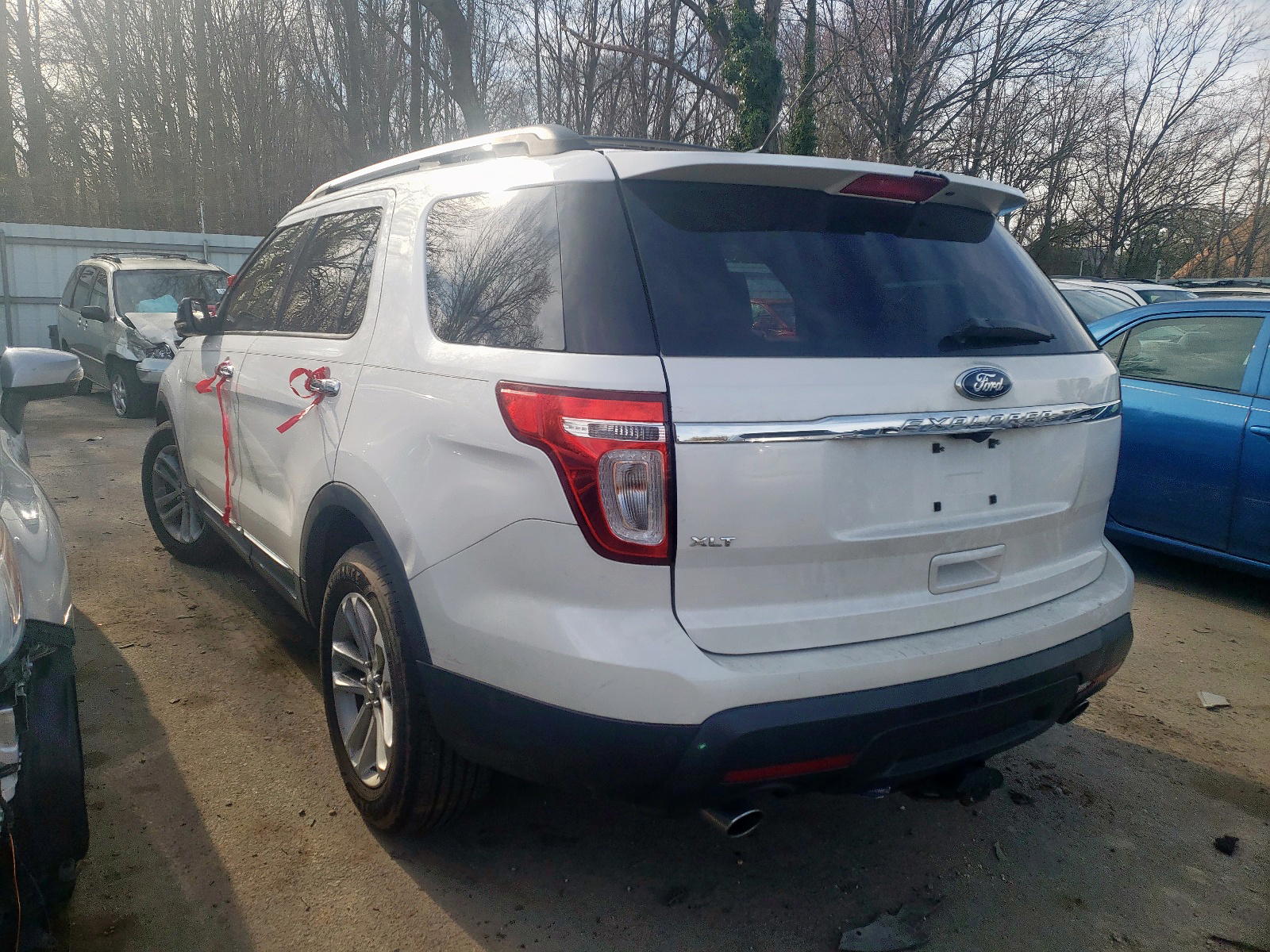 Photo 3 from auction – 2011 FORD EXPLORER X with VIN 1FMHK7D81BGA83241