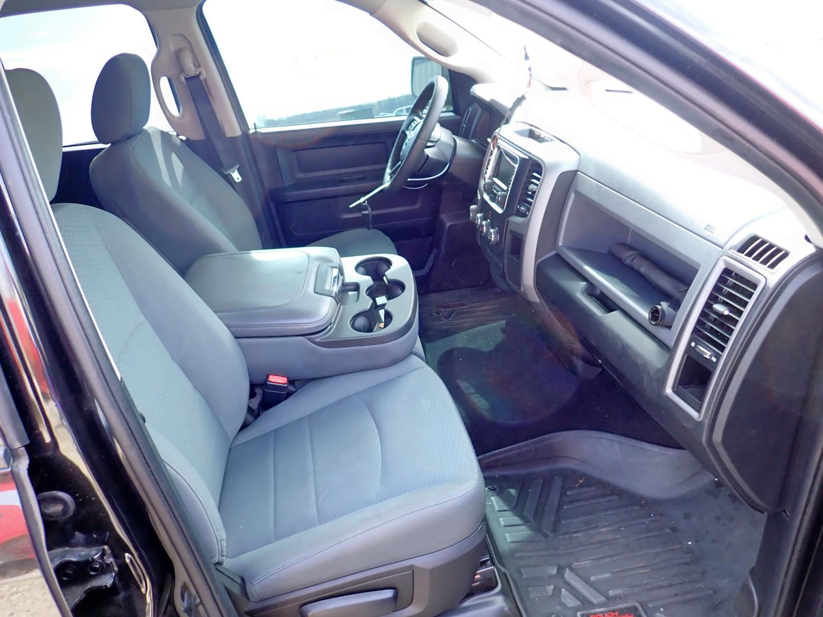 Photo 5 from auction – 2016 RAM 1500 ST with VIN 1C6RR7FT7GS372870