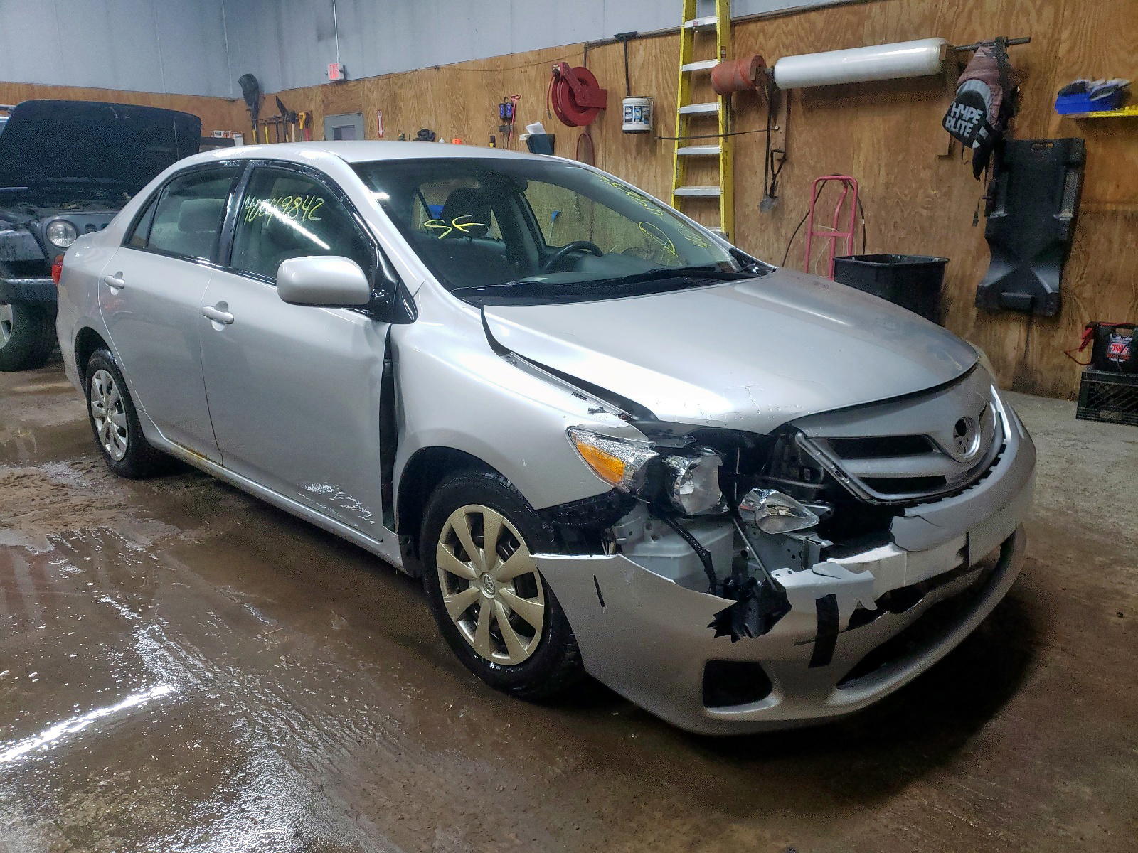 TOYOTA COROLLA BA 2011 with VIN JTDBU4EE4BJ106781 - Photo from auction