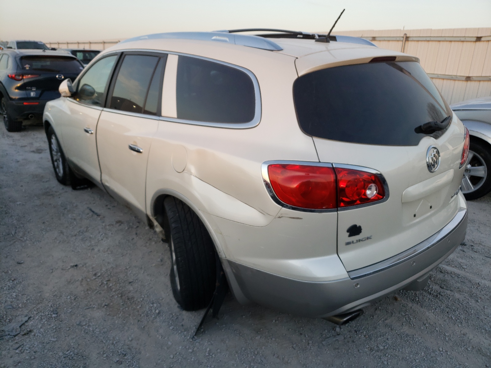 Фото 3 с аукциона – 2009 BUICK ENCLAVE CX с VIN 5GAER23D19J165117