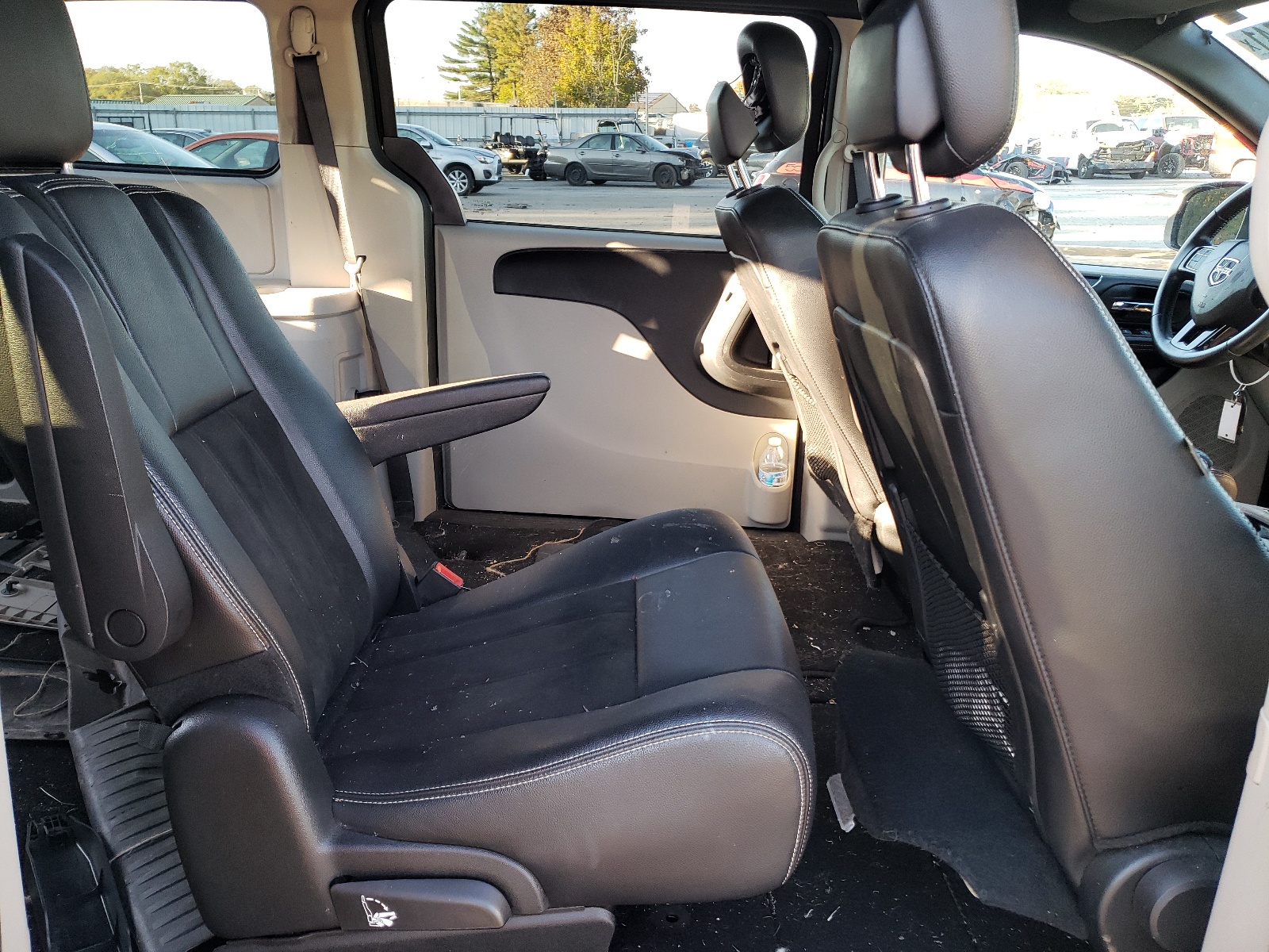 Photo 6 from auction – 2019 DODGE GRAND CARA with VIN 2C4RDGCG9KR610761