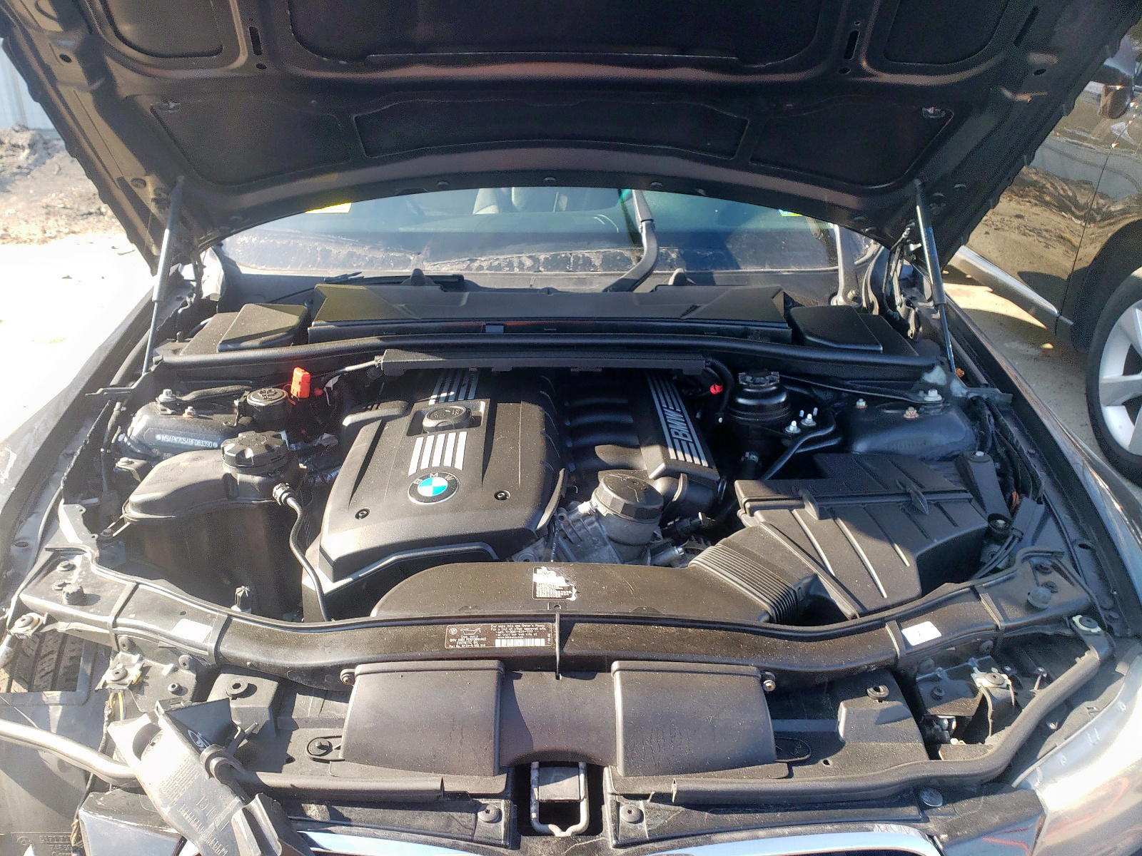 Photo 7 from auction – 2011 BMW 328 XI with VIN WBAPK7C54BF083390