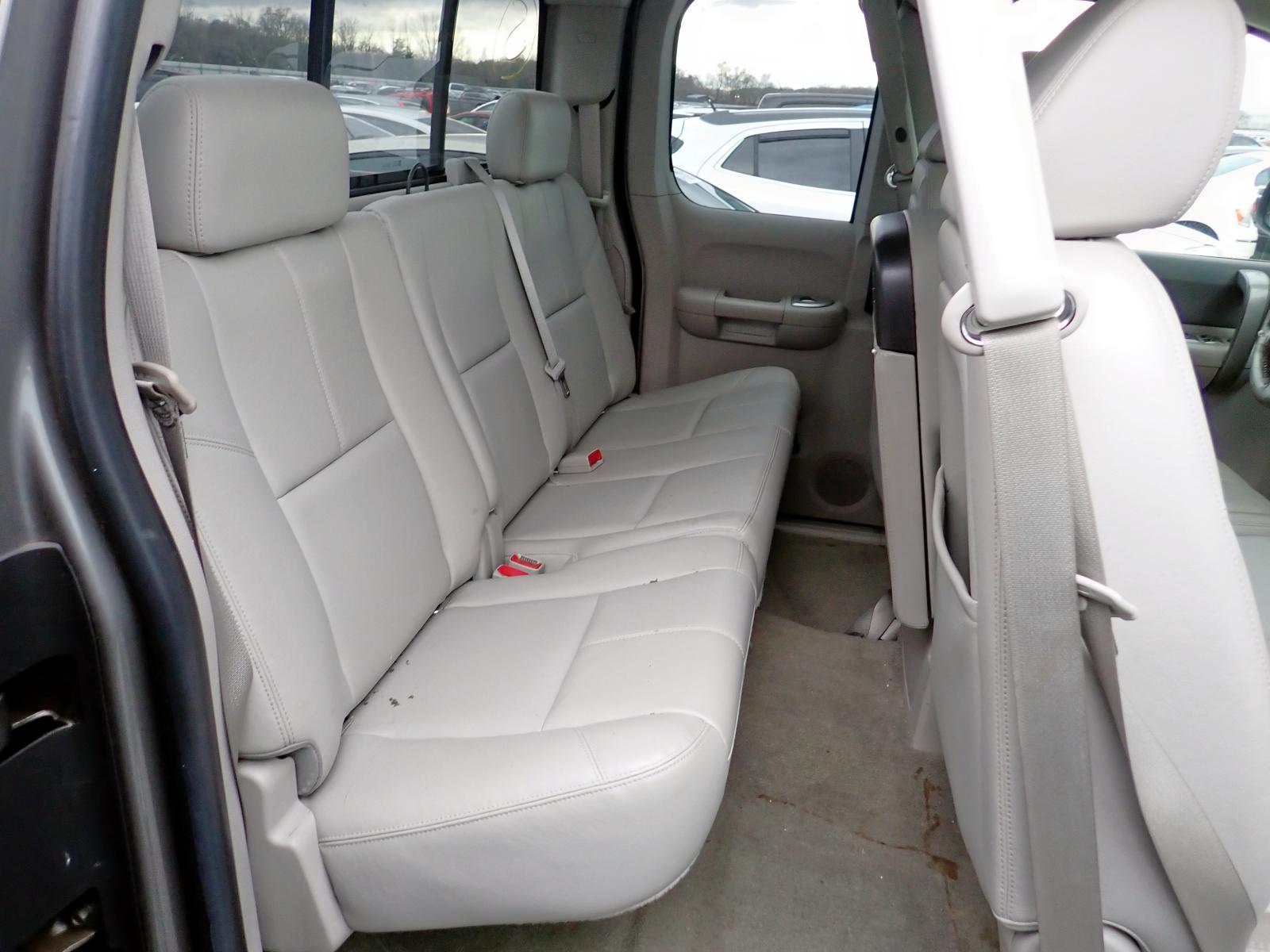 Photo 6 from auction – 2008 GMC SIERRA C15 with VIN 2GTEC190481293214