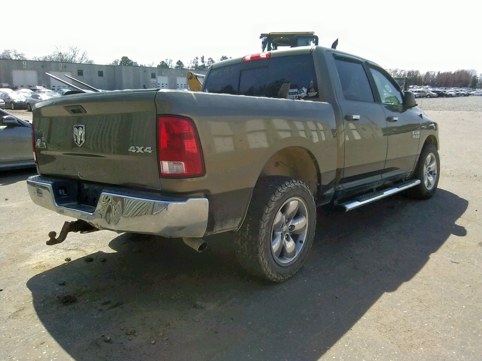 Photo 4 from auction – 2015 RAM 1500 SLT with VIN 1C6RR7LG4FS603911
