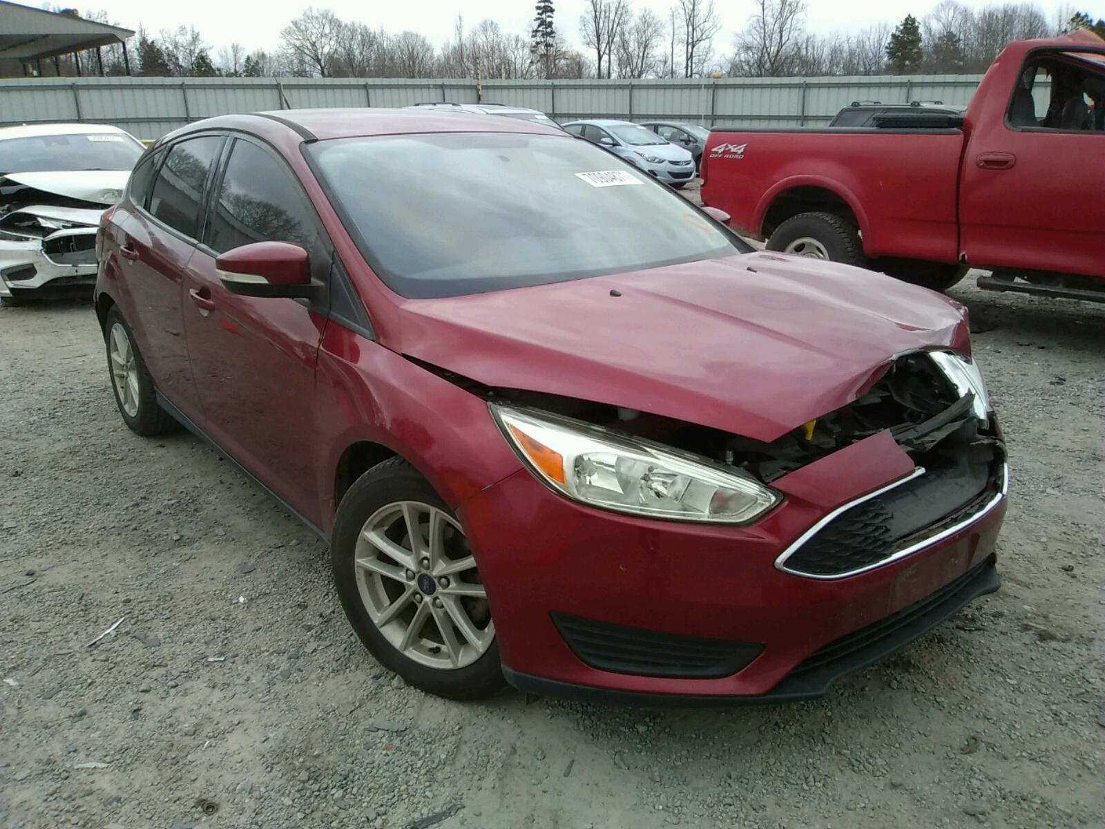 FORD FOCUS SE 2017 with VIN 1FADP3K28HL274690 - Photo from auction