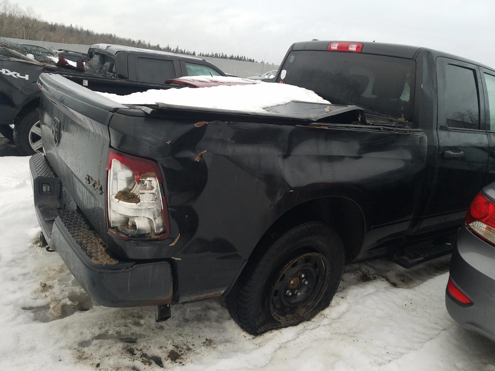 Photo 9 from auction – 2016 RAM 1500 ST with VIN 1C6RR7FG2GS286322